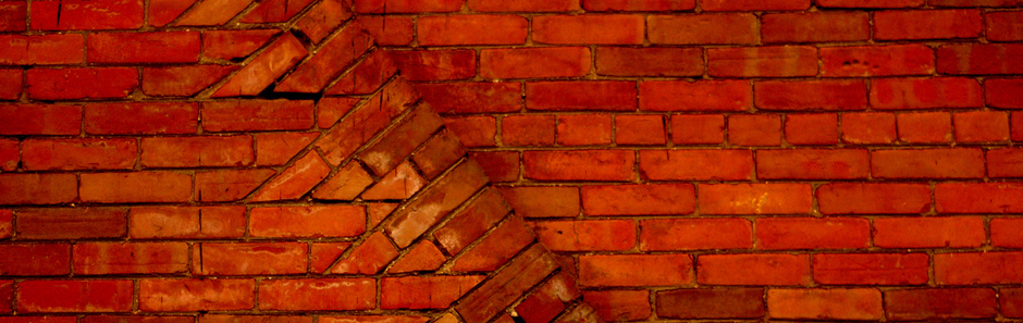 Red Brick Wall - CC / Flickr