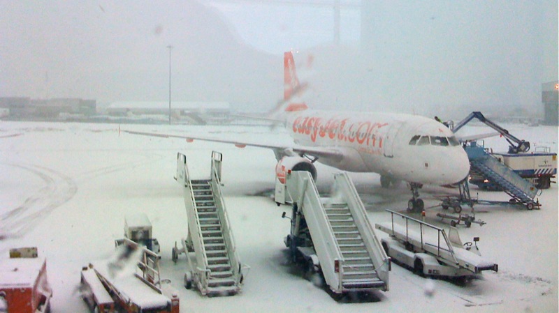 Easyjet plane in snow - CC / Flickr