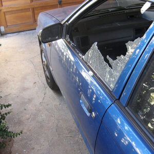 Broken Car Window - CC / Flickr